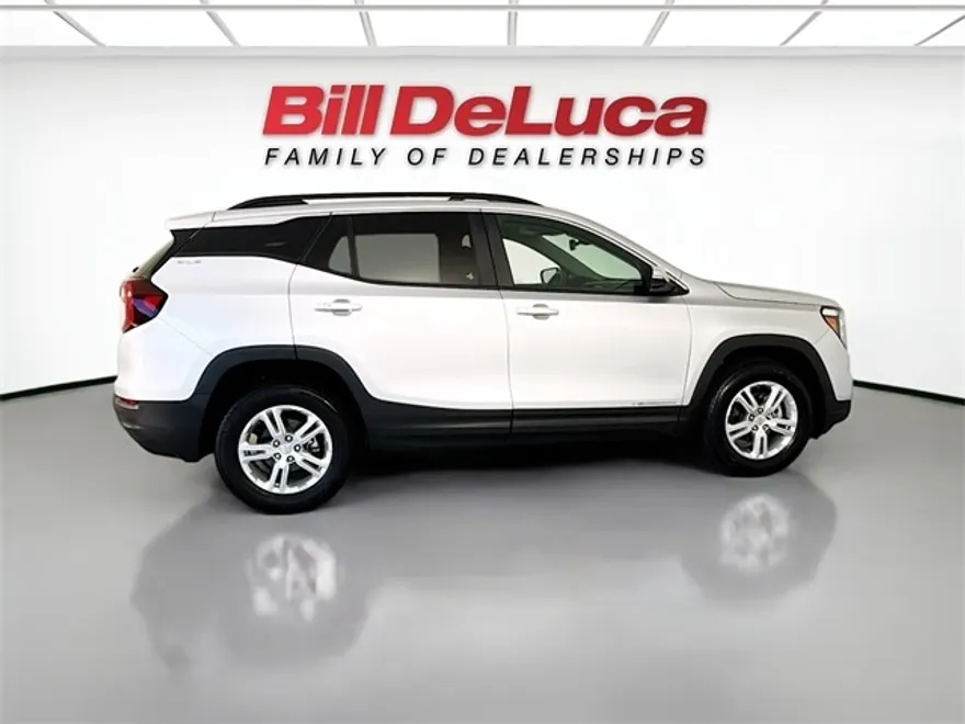 2022 Gmc Terrain SLE photo 1