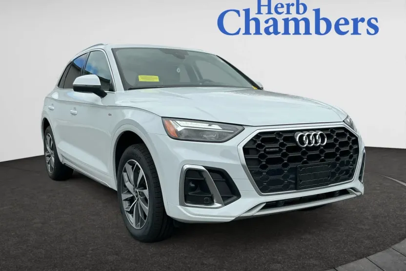 2022 Audi Q5 S line Premium photo 1