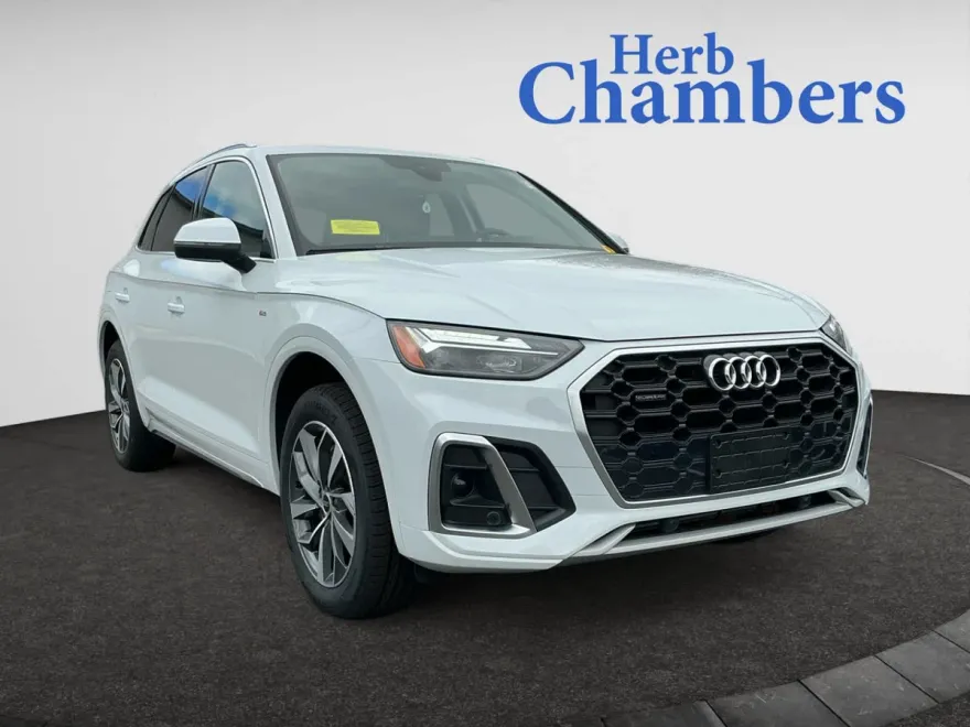 2022 Audi Q5 S line Premium photo 1