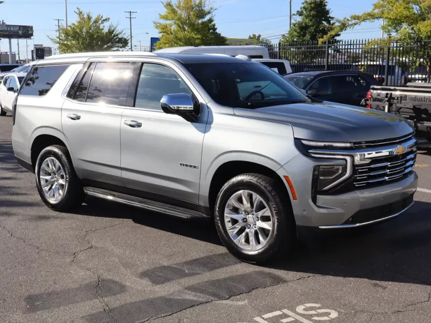 2025 Chevrolet Tahoe Premier photo 1