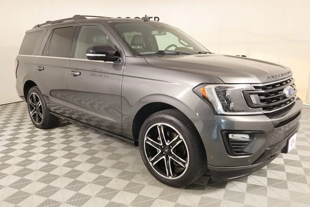 2021 Ford Expedition Limited photo 1