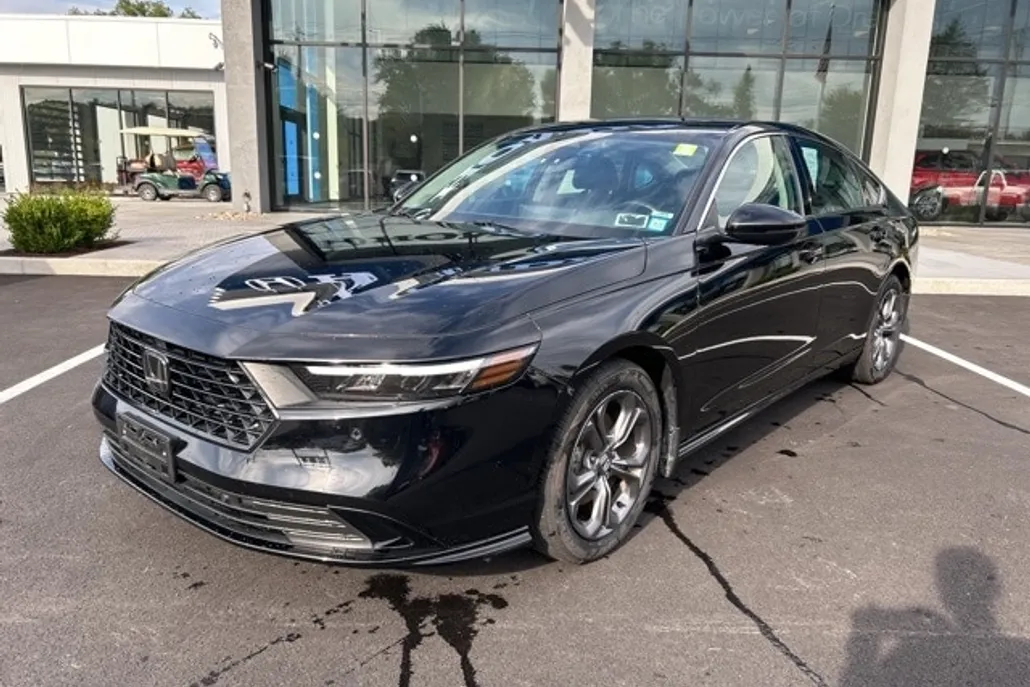 2023 Honda Accord Hybrid EX-L photo 1