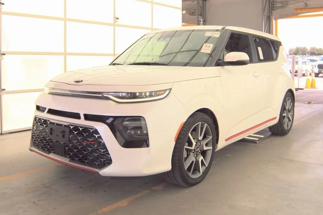 2020 Kia Soul GT-Line Turbo photo 1