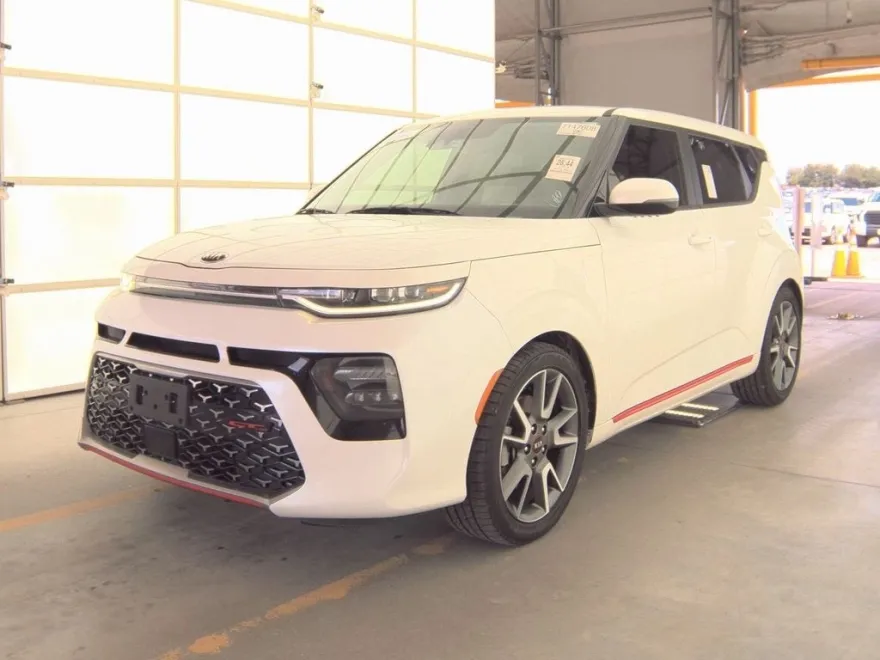 2020 Kia Soul GT-Line Turbo photo 1