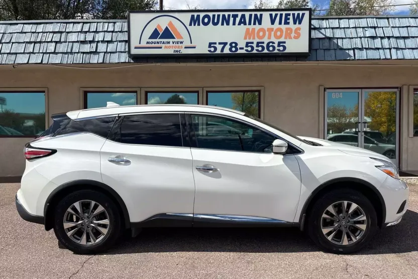 2017 Nissan Murano S photo 1