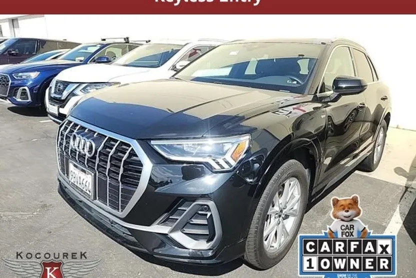 2022 Audi Q3 45 TFSI S line Premium photo 1