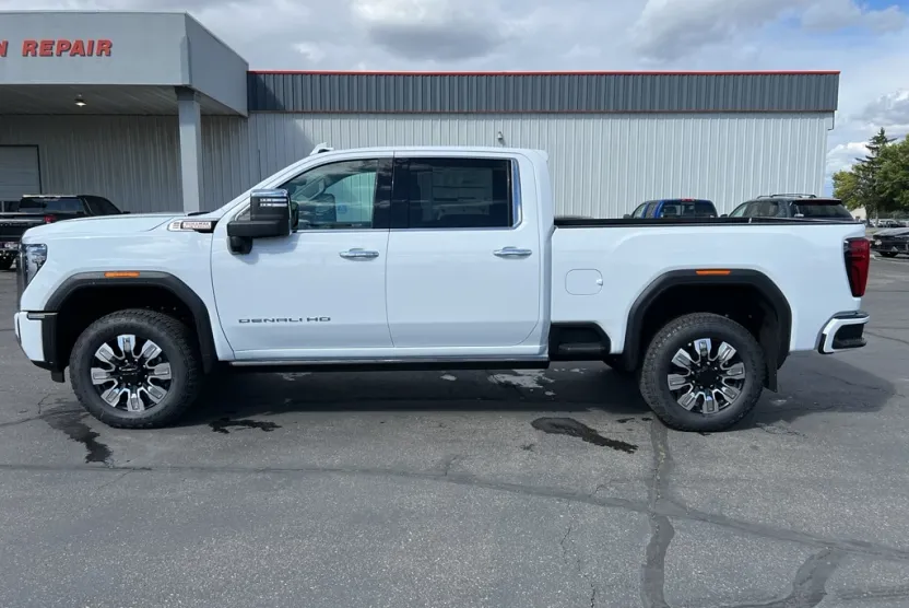 2025 Gmc Sierra 3500 HD Denali photo 1