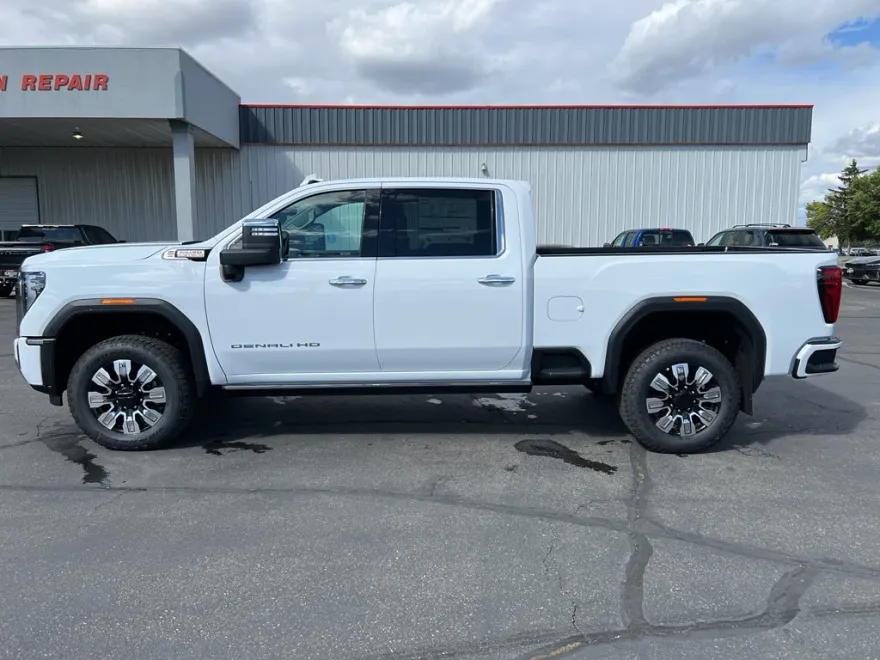 2025 Gmc Sierra 3500 HD Denali photo 1