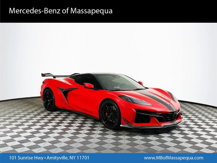 2024 Chevrolet Corvette Z06 3LZ photo 1