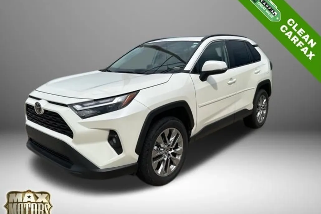 2022 Toyota RAV4 XLE Premium photo 1