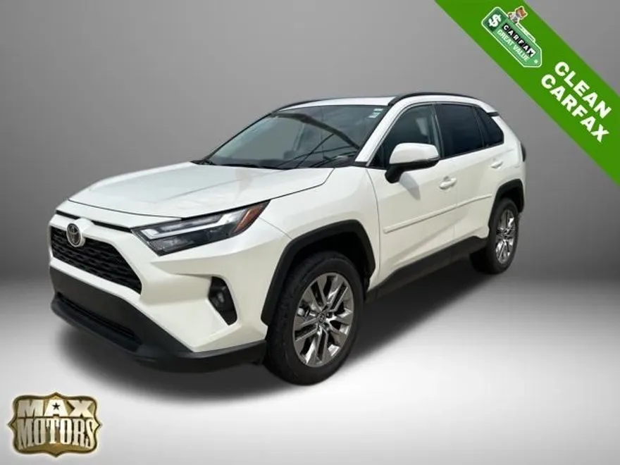 2022 Toyota RAV4 XLE Premium photo 1