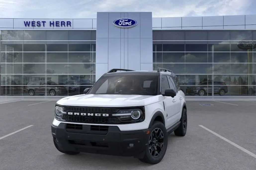 2025 Ford Bronco Sport Outer Banks photo 1