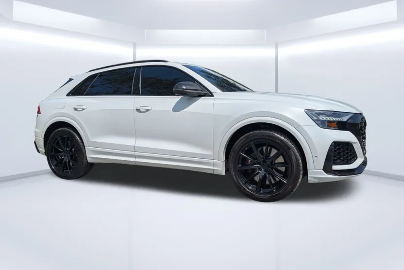 2022 Audi RS Q8 photo 1