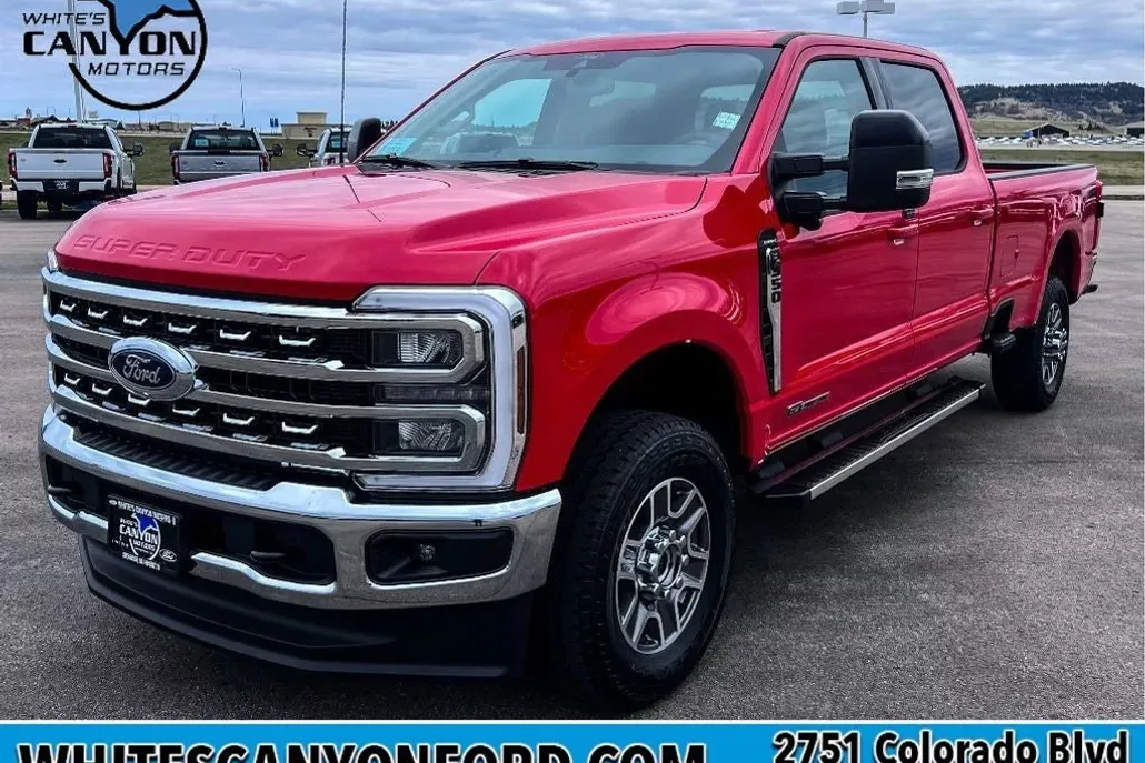 2025 Ford F-350 Lariat photo 1