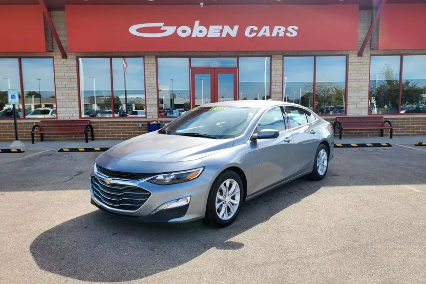 2023 Chevrolet Malibu 1LT photo 1