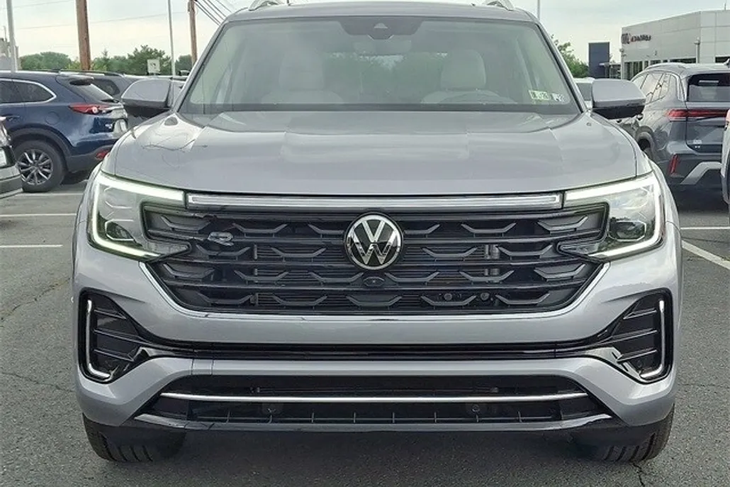 2025 Volkswagen Atlas SEL Premium R-Line photo 1