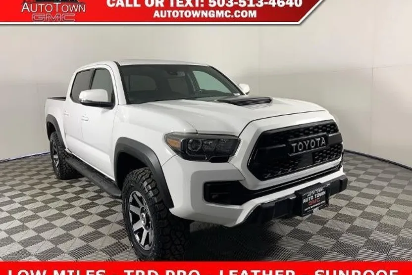 2019 Toyota Tacoma TRD Pro Double Cab V6 photo 1