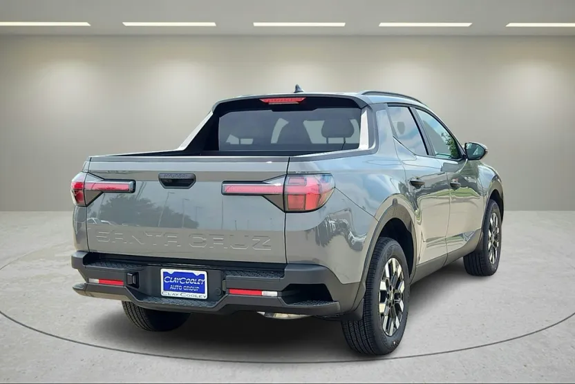2025 Hyundai Santa Cruz SEL photo 1