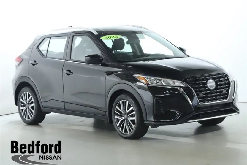 2023 Nissan Kicks SV photo 1