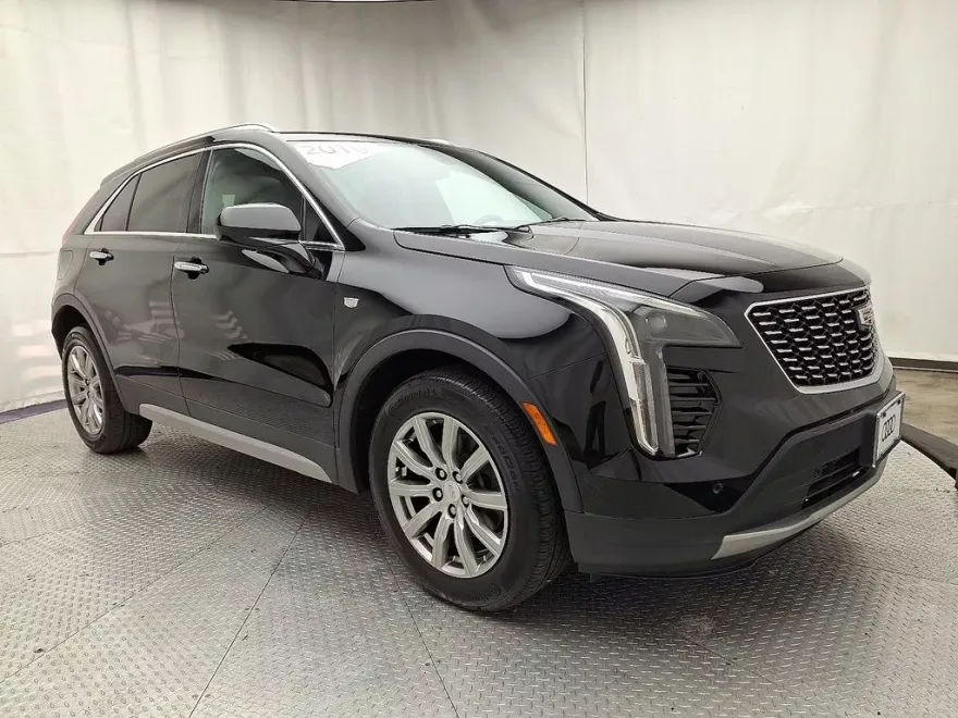 2019 Cadillac XT4 Premium Luxury photo 1