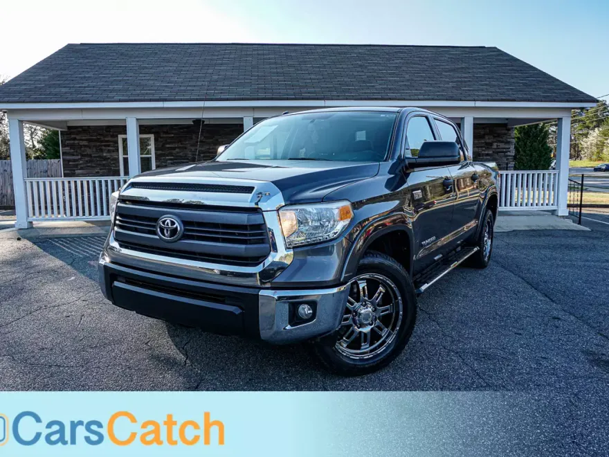 2015 Toyota Tundra SR5 photo 1