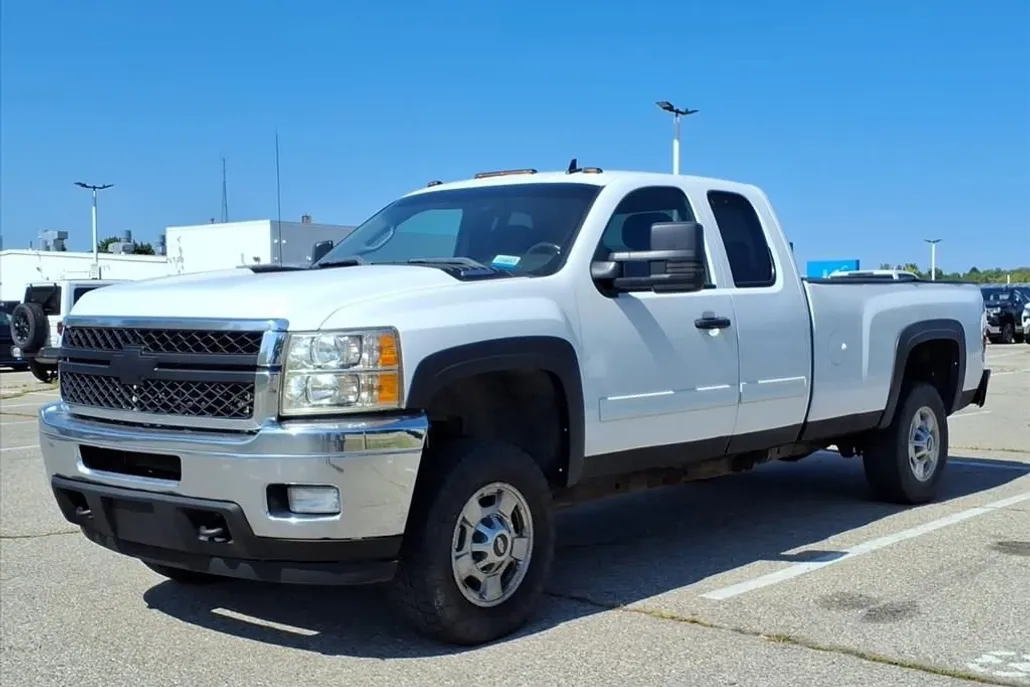 2011 Chevrolet Silverado 3500HD LT photo 1