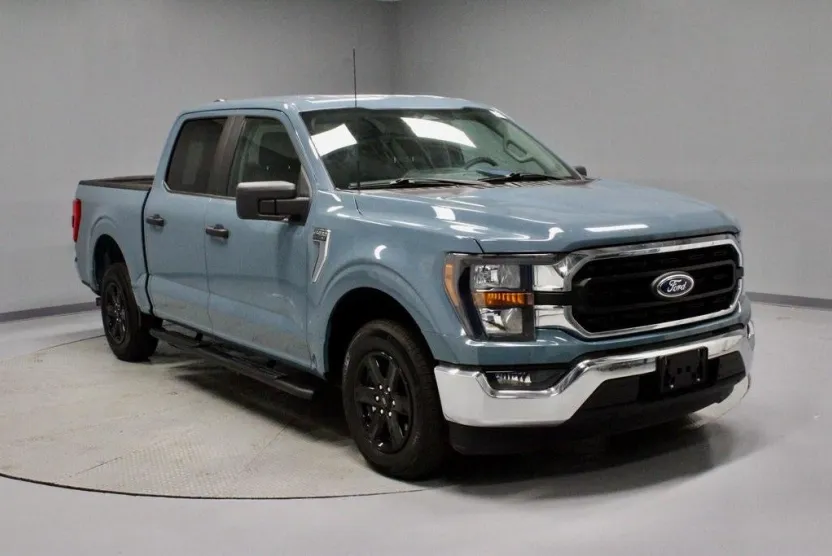 2023 Ford F-150 XLT photo 1