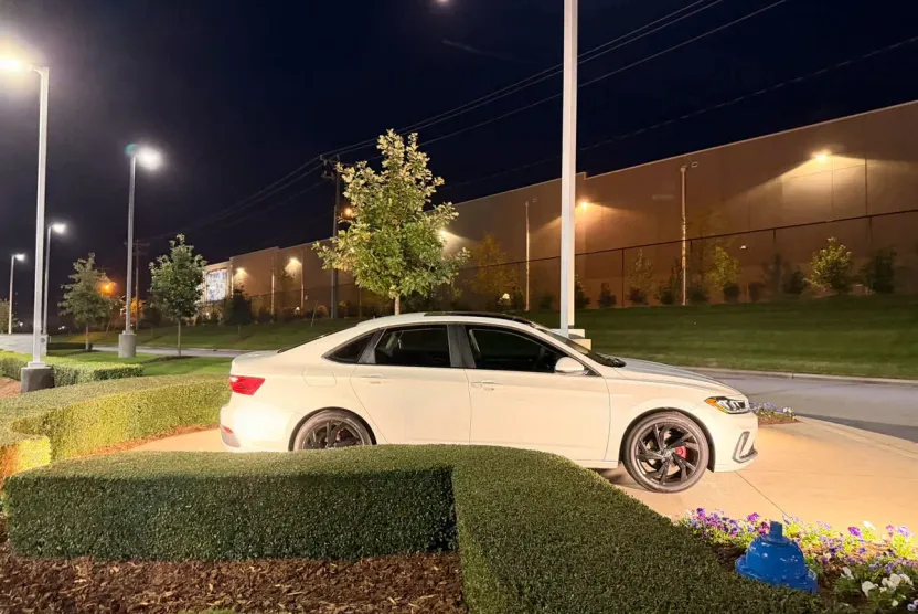 2025 Volkswagen Jetta SE photo 1