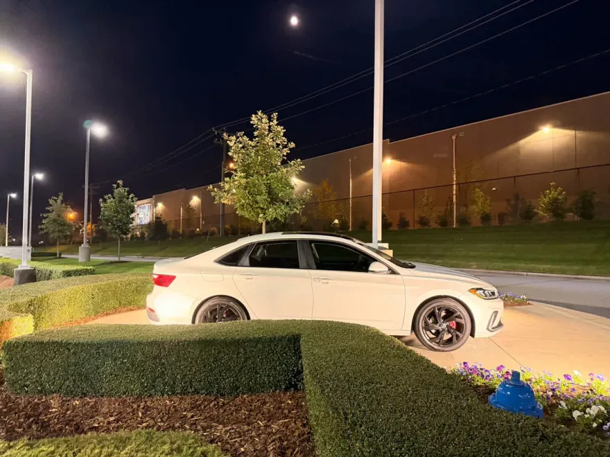 2025 Volkswagen Jetta SE photo 1