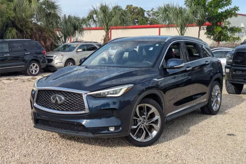 2019 Infiniti QX50 Essential photo 1