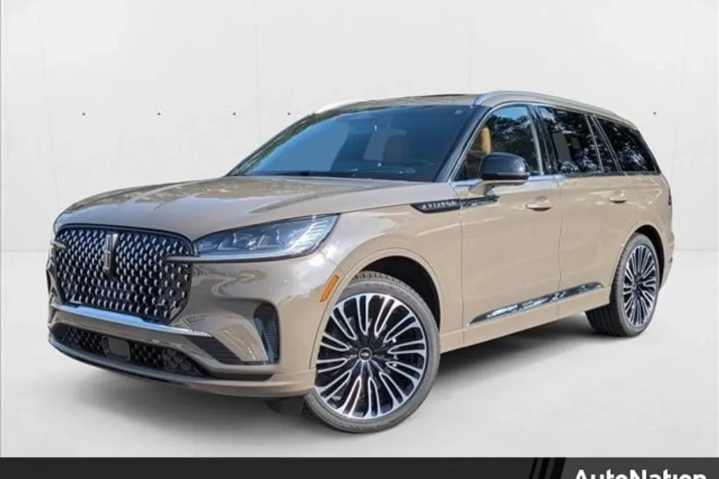 2025 Lincoln Aviator Black Label photo 1