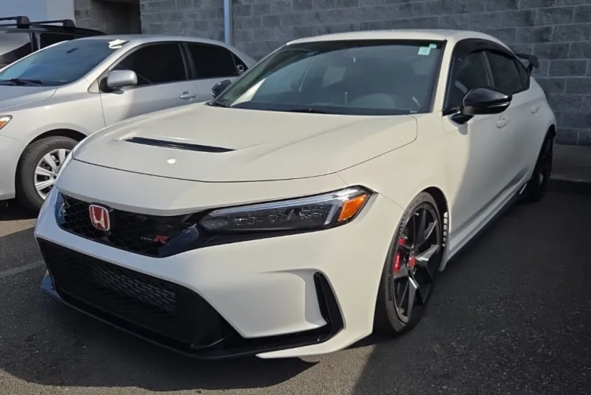2023 Honda Civic Type R Hatchback photo 1