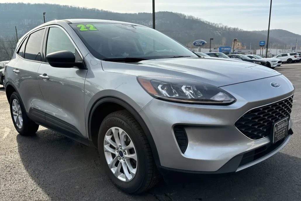 2022 Ford Escape SE photo 1