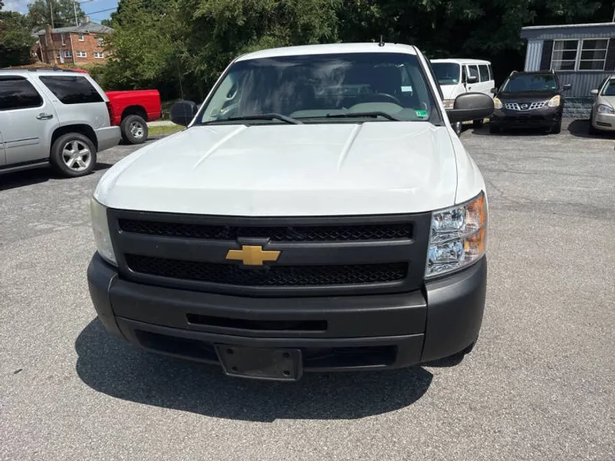 2009 Chevrolet Silverado 1500 Work Truck photo 1