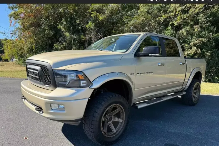 2012 Ram 1500 Tradesman photo 1