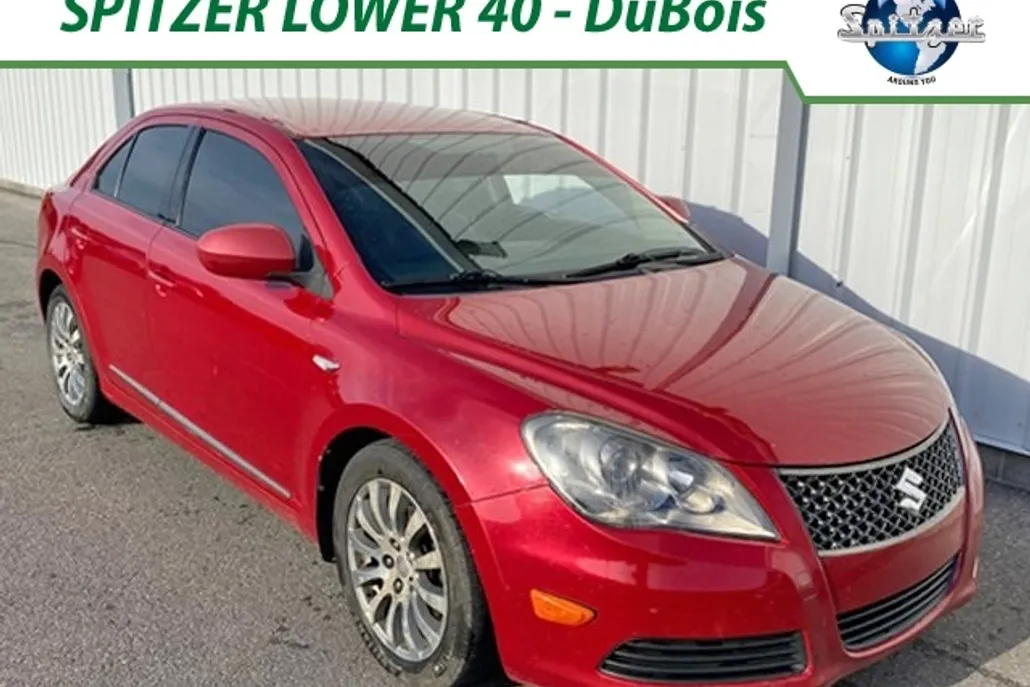 2013 Suzuki Kizashi photo 1
