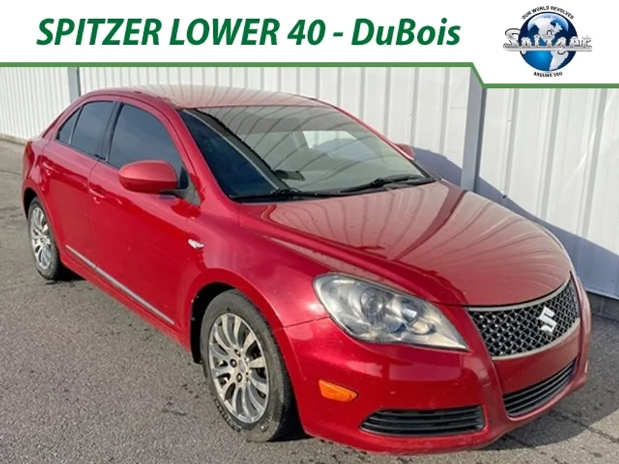 2013 Suzuki Kizashi photo 1