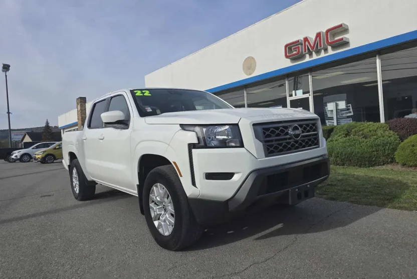 2022 Nissan Frontier SV photo 1
