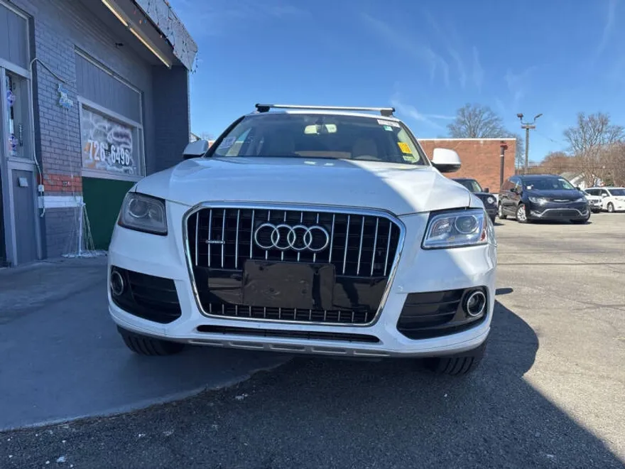 2015 Audi Q5 2.0T Premium photo 1