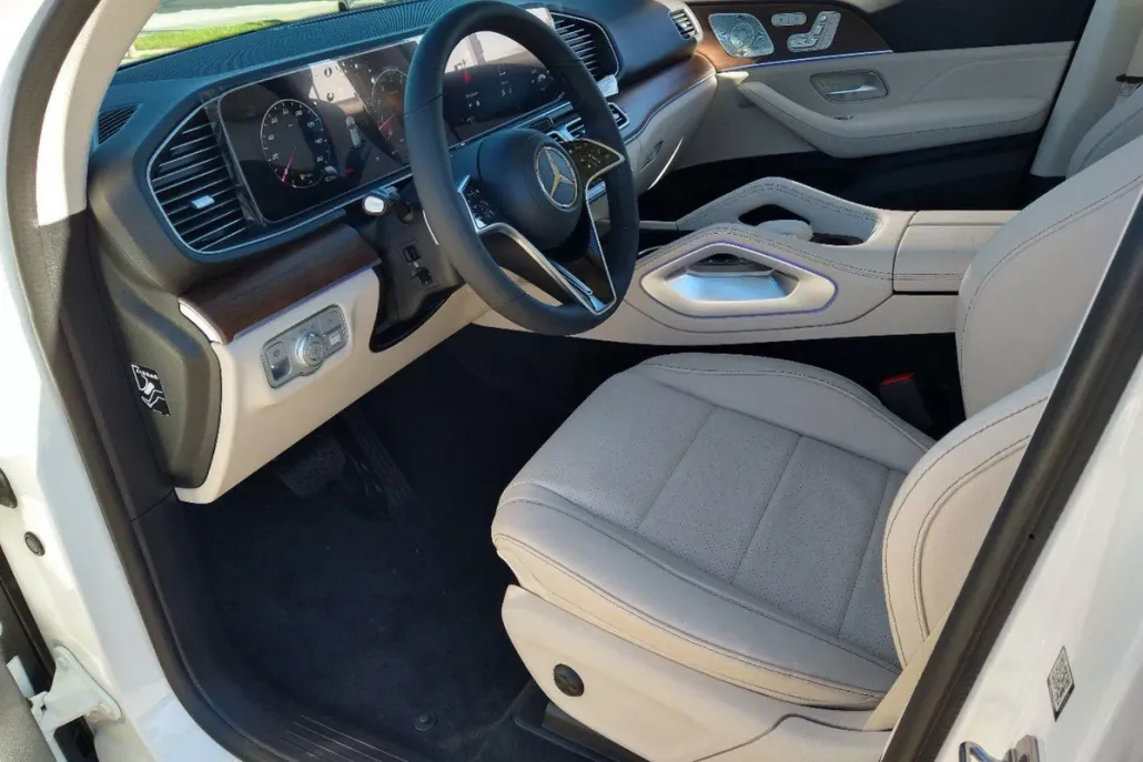 2024 Mercedes Benz GLE 450 4MATIC photo 1