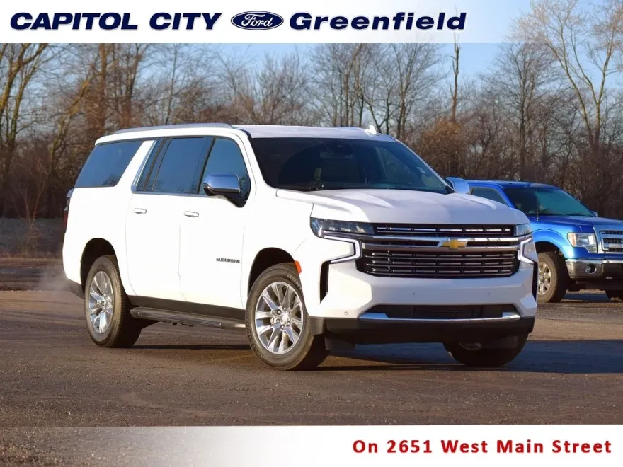 2023 Chevrolet Suburban Premier photo 1