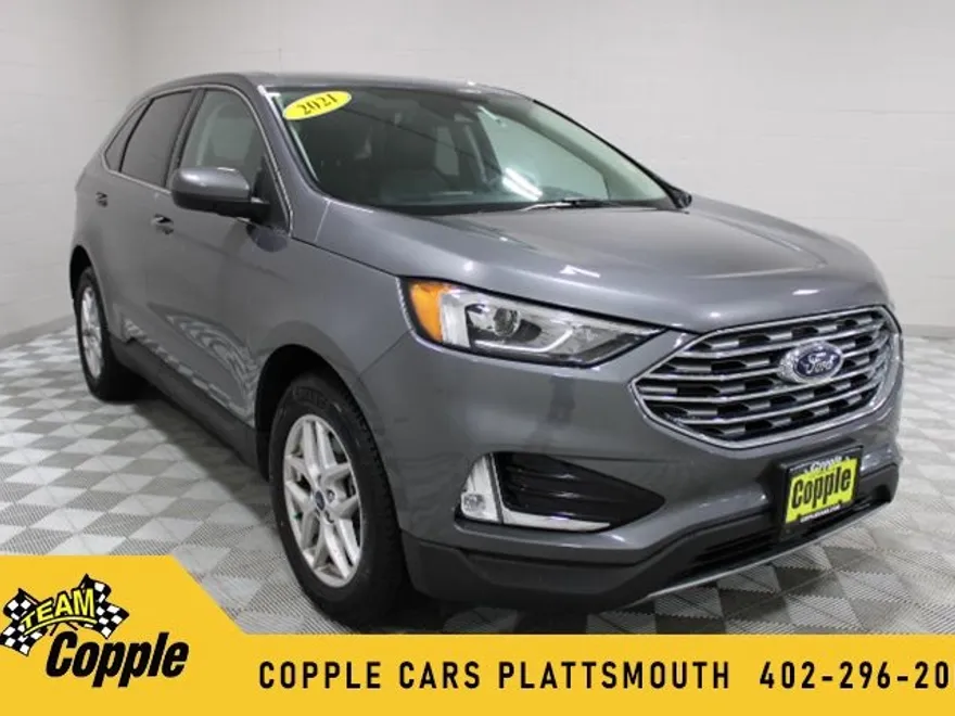 2021 Ford Edge SEL photo 1