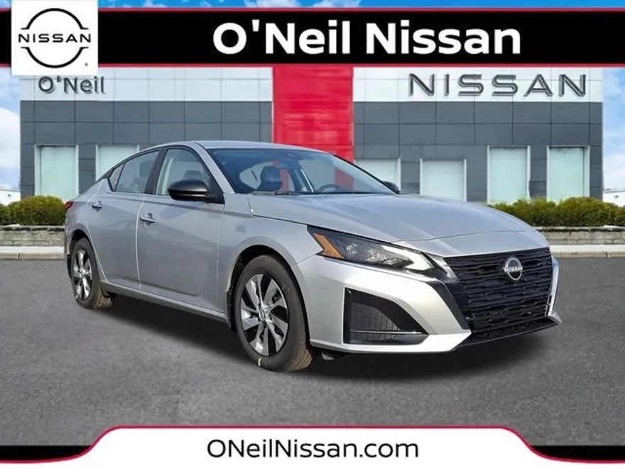 2025 Nissan Altima S photo 1