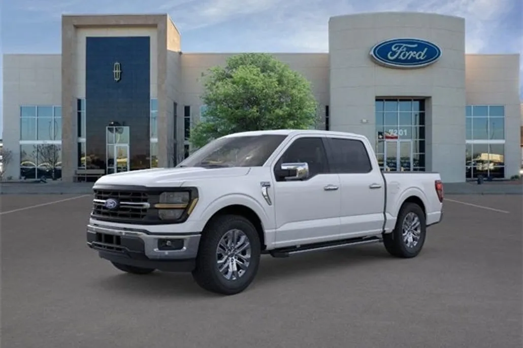 2025 Ford F-150 XLT photo 1