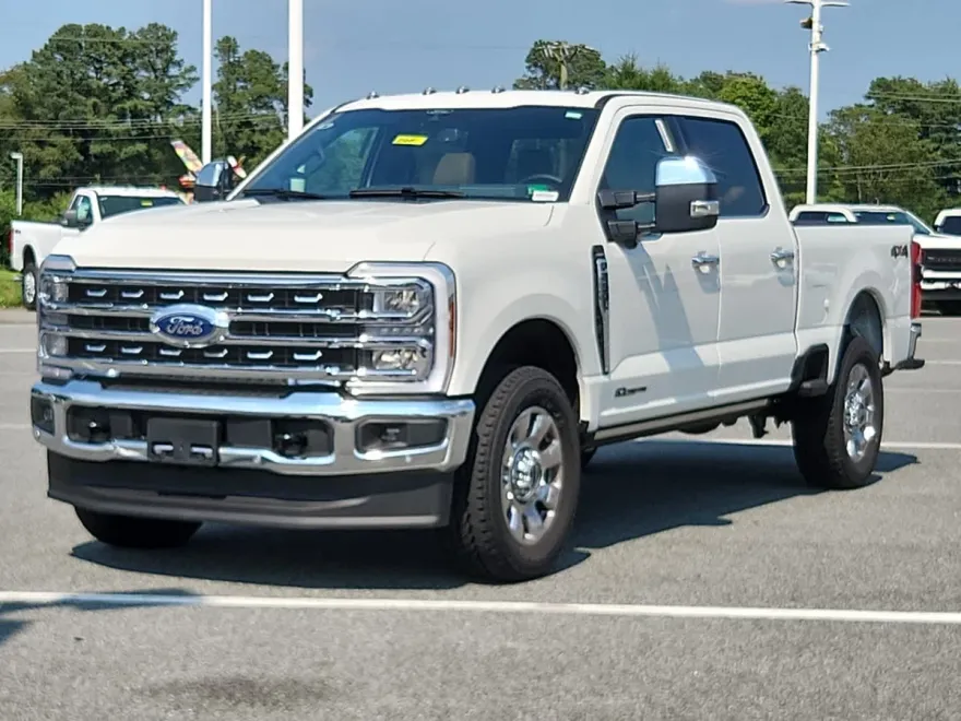 2025 Ford F-250 Lariat photo 1