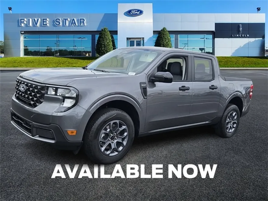 2025 Ford Maverick XLT photo 1