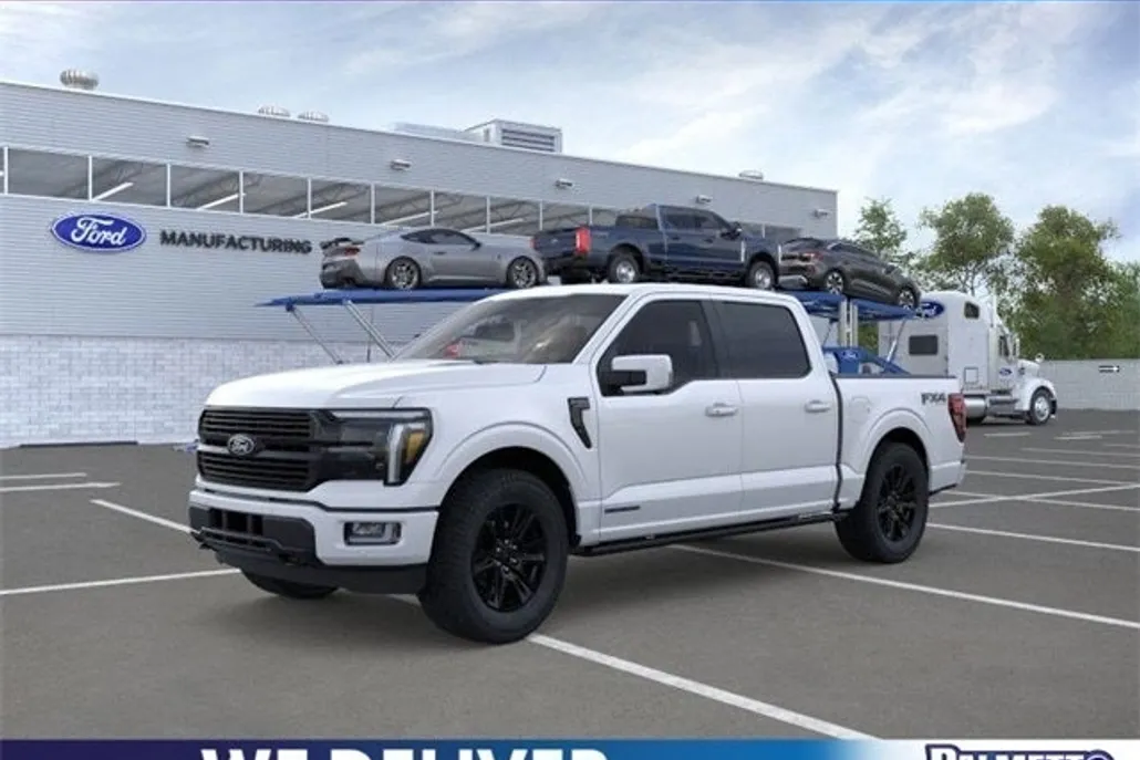 2025 Ford F-150 Platinum photo 1