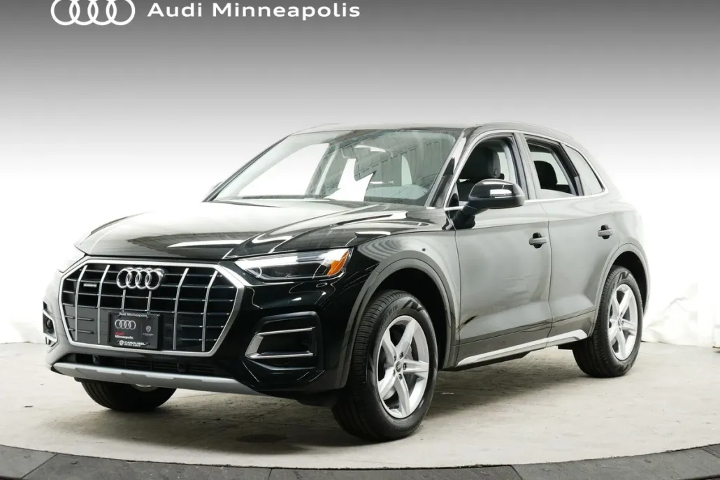2024 Audi Q5 40 Premium photo 1