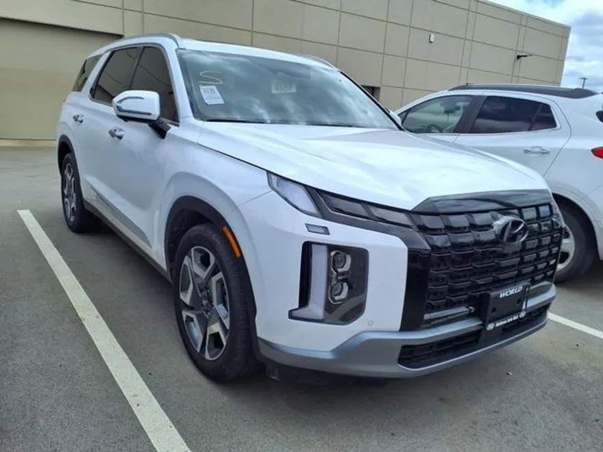 2025 Hyundai Palisade Limited photo 1