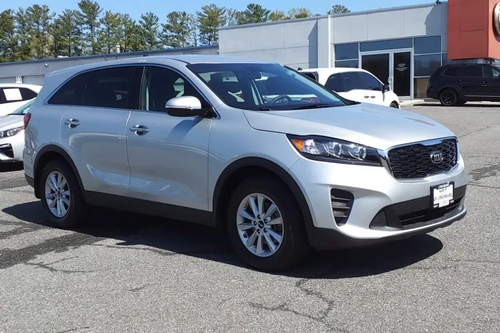 2020 Kia Sorento LX photo 1